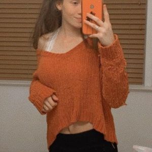Super cute Sweater